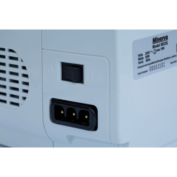 Minerva M32Q Бытовая швейная машинка с горизонтальным челноком