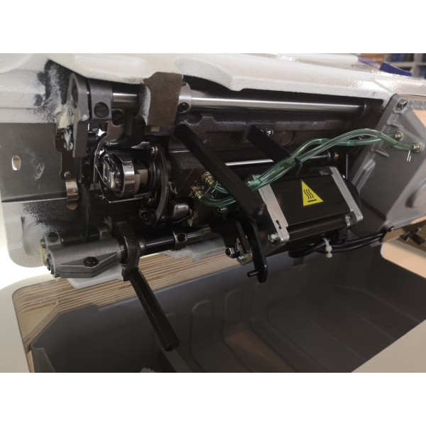 Juki DDL900CSHNBK Высокоскоростная 1-игольная машина челночного стежка