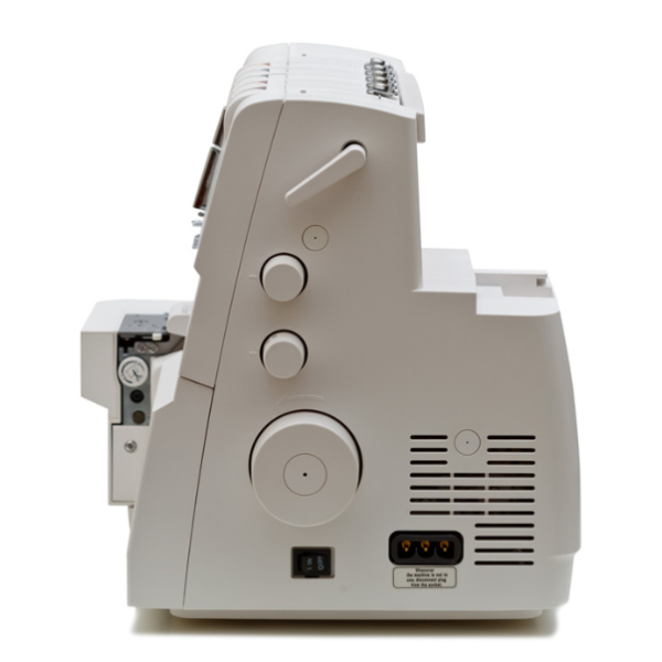 Minerva M5000CL, коверлок