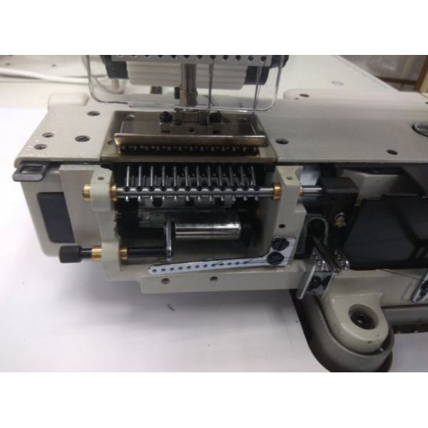 Worlden WD-VC008-12064PD Промислова 12-ти голкова 24-х ниткова машина ланцюгового стібка з прямим сервоприводом 