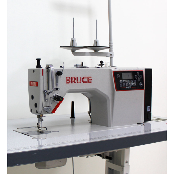 BRUCE R4200-DQ компьютеризированная прямострочная швейная машина