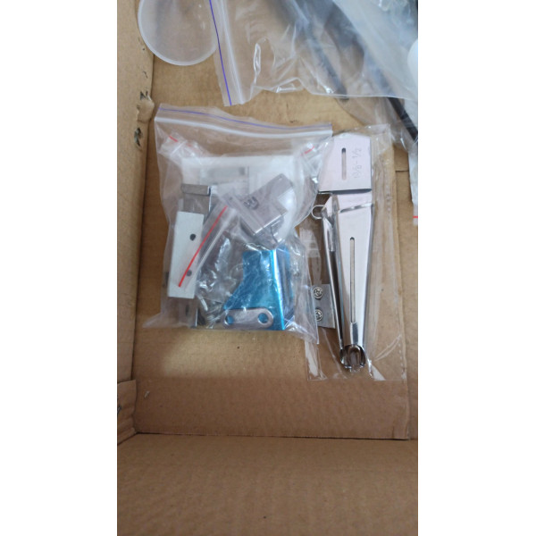 GEMSY GEM 5501E-02DN (5,6 ММ) Плоскошовная промышленная машина со встроенным сервомотором и блоком управления