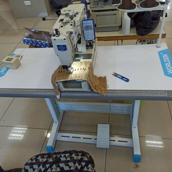 Worlden WD-783DTF Петельный полуавтомат двухниточного челночного стежка