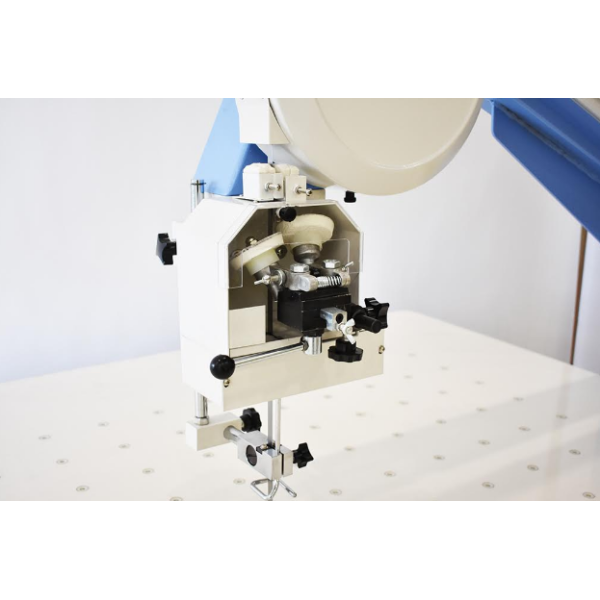 Dison DS-900B Стационарная ленточная раскройная машина