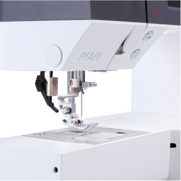 Pfaff Quilt Ambition 630 бытовая швейная машина