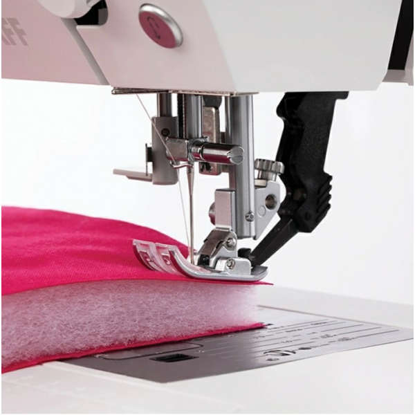 Pfaff Quilt Ambition 630 бытовая швейная машина