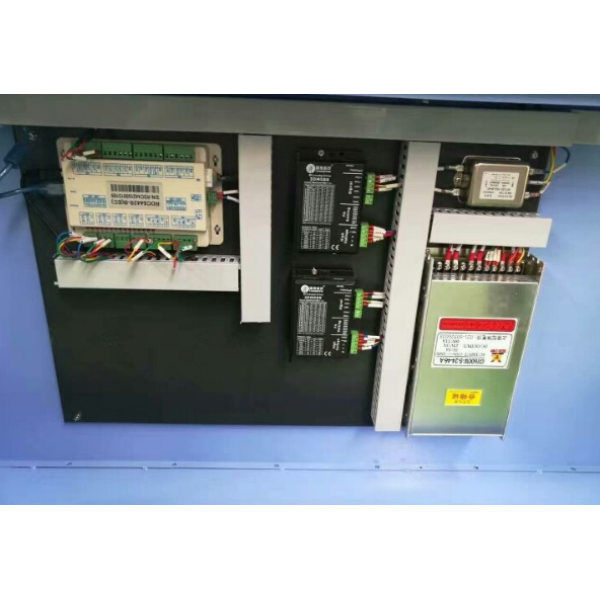 Лазерный станок GL1390x2 с рабочим полем 130*90 см